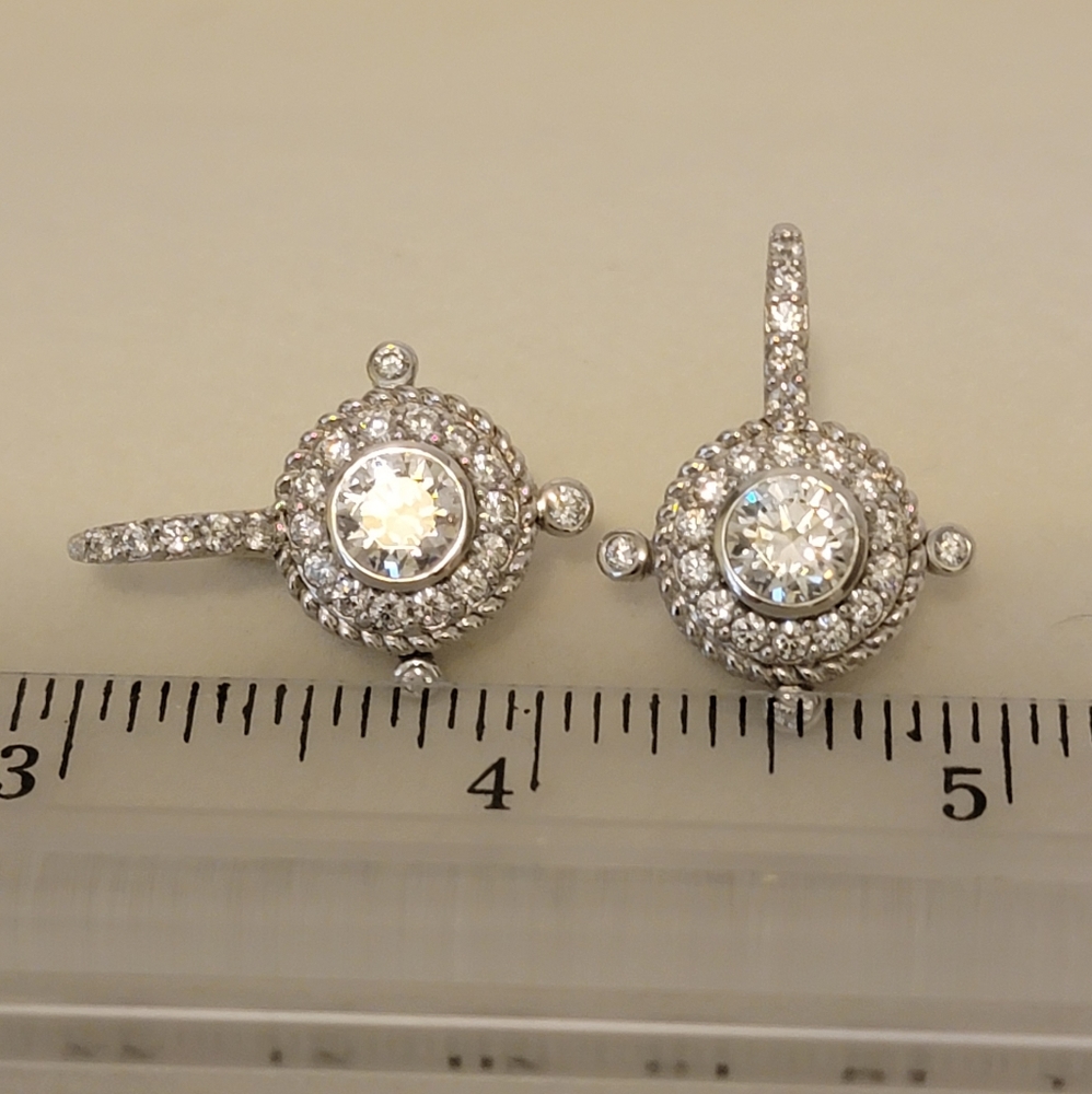 Earrings - Picture 2 of 9